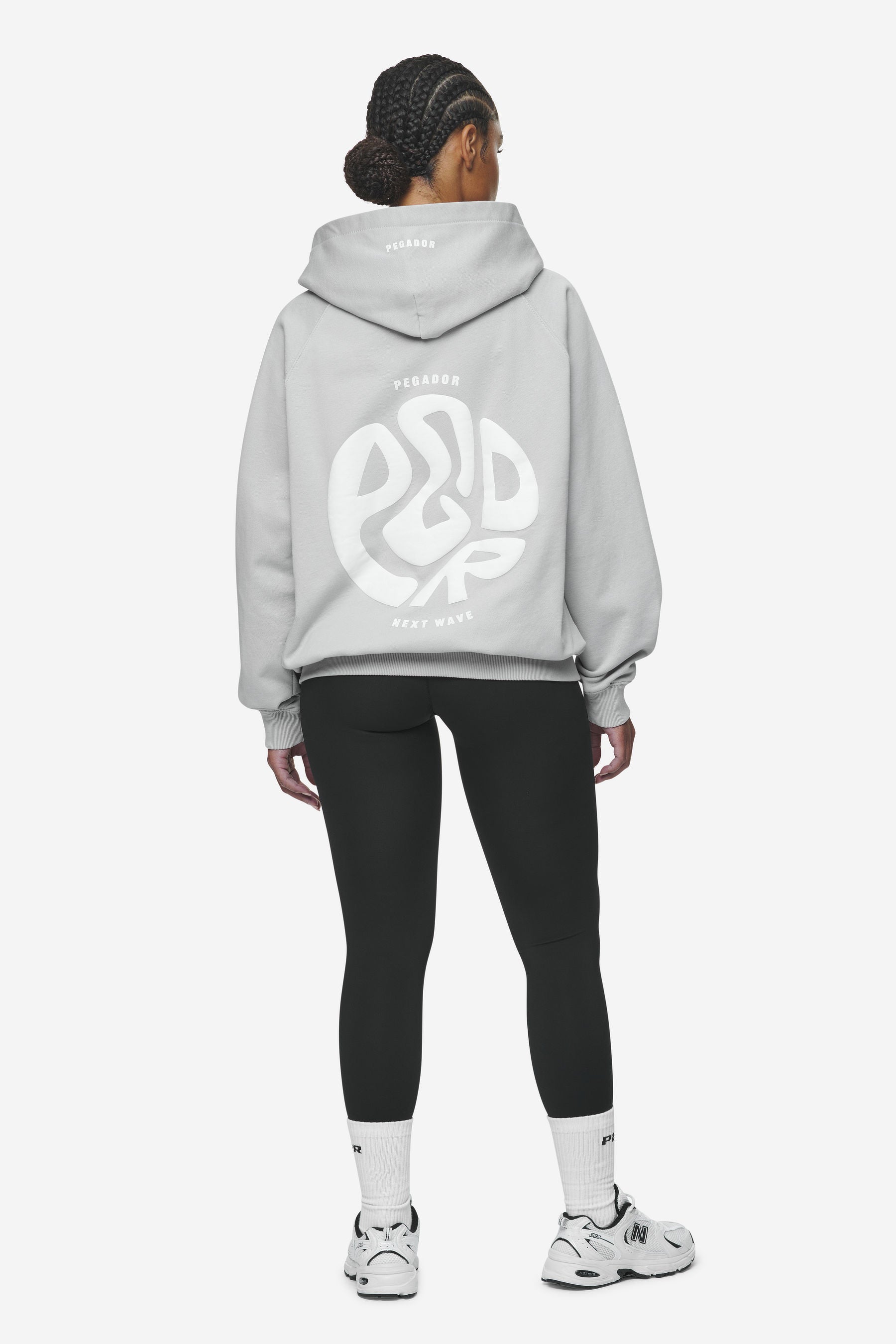 Pegador Gabi Oversized Sweat Jacket Washed Sky Grey Seitenansicht aus der Next Wave Kollektion für DaHerren