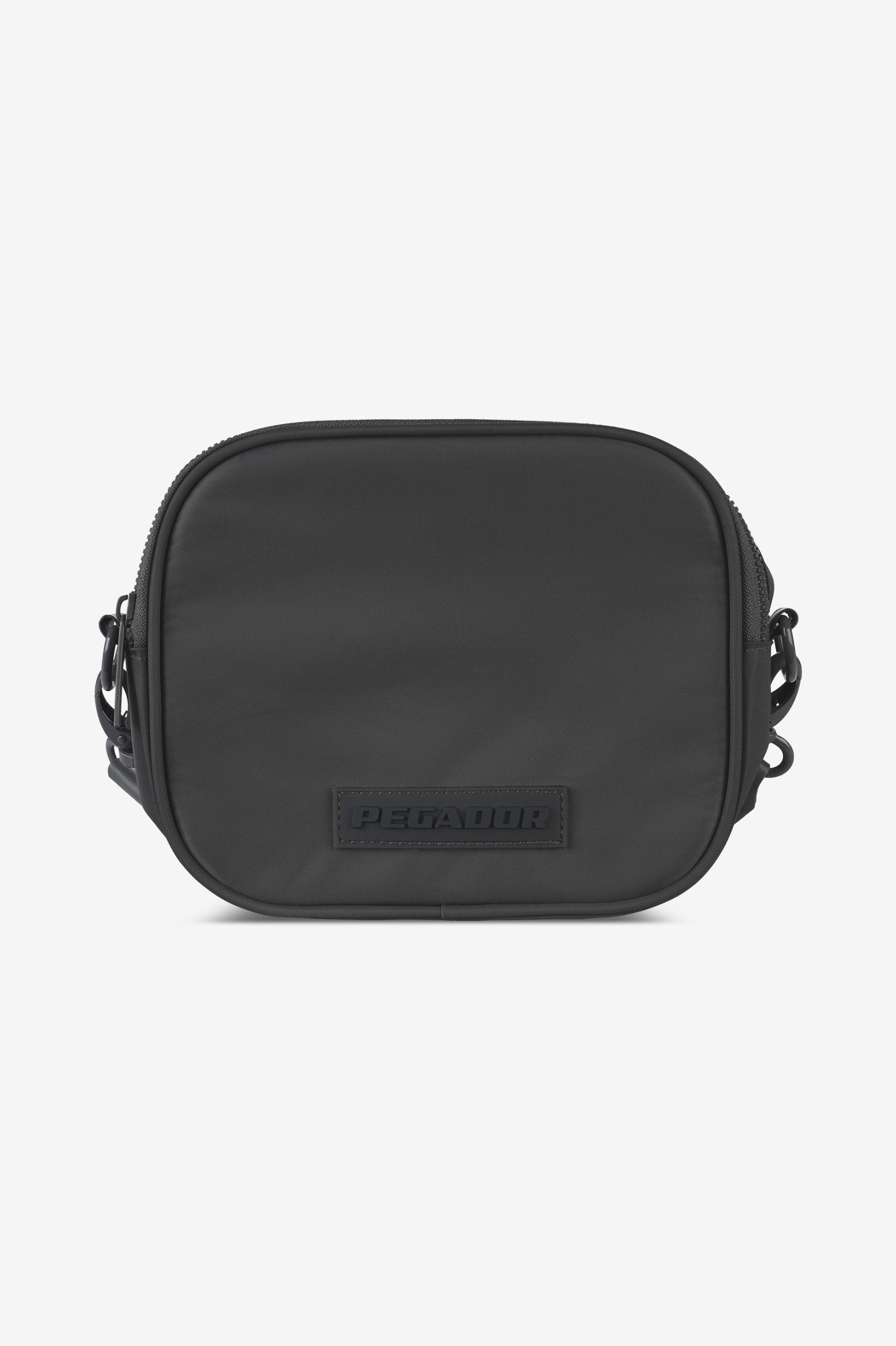 Pegador Rubber Logo Patch Nylon Shoulder Strap Bag Anthracite Gegenansicht aus der Most Alive Kollektion für Herren