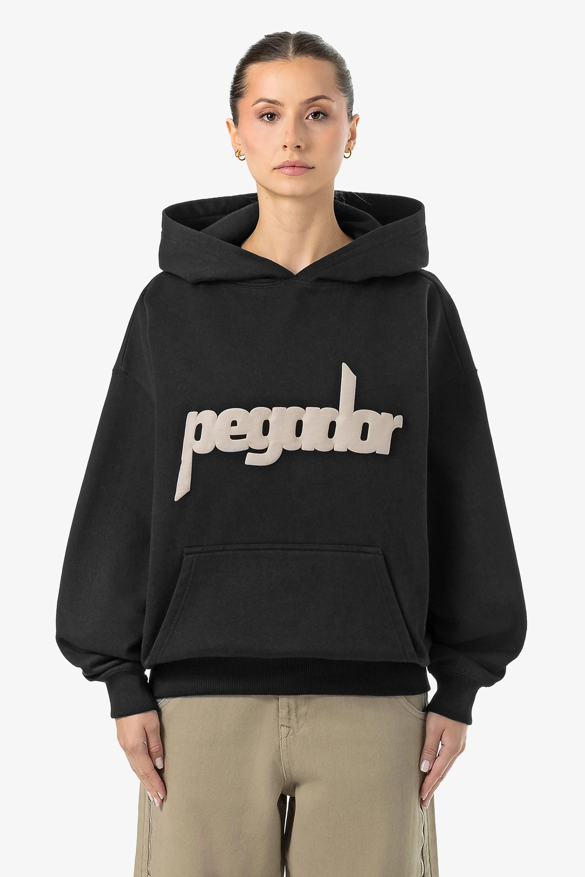24055_PEGADOR_Q4-