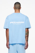 Pegador Colne Logo Oversized Tee Vintage Washed Riviera Blue Hauptansicht aus der Finer Things Kollektion für Herren