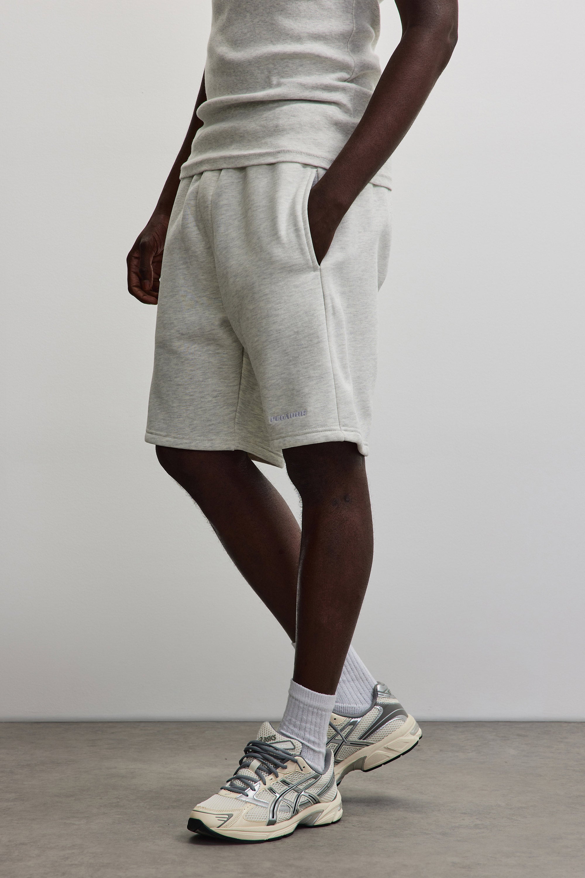 Logo Heavy Sweat Shorts Cloud Grey Melange – PEGADOR®