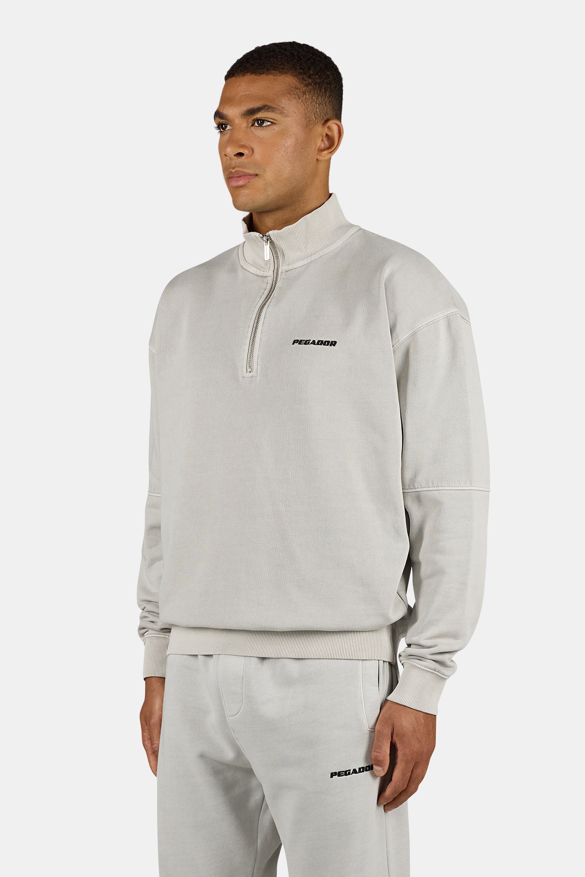 トップス Vintage Light Weight Half Zip Sweatshirt Logo Oversized Half Zip Sweater Vintage Light Grey – PEGADOR®