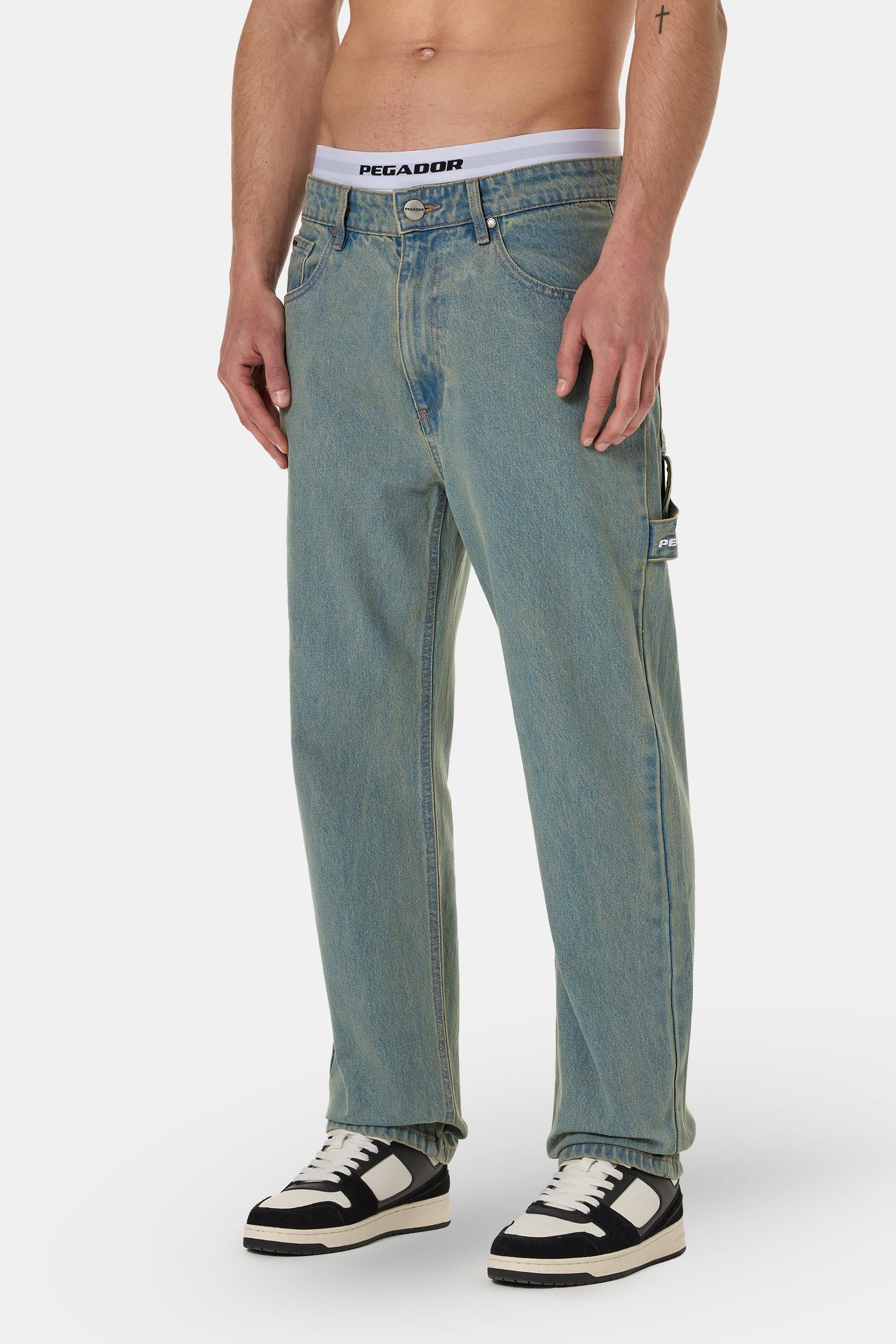 air force 1 baggy jeans