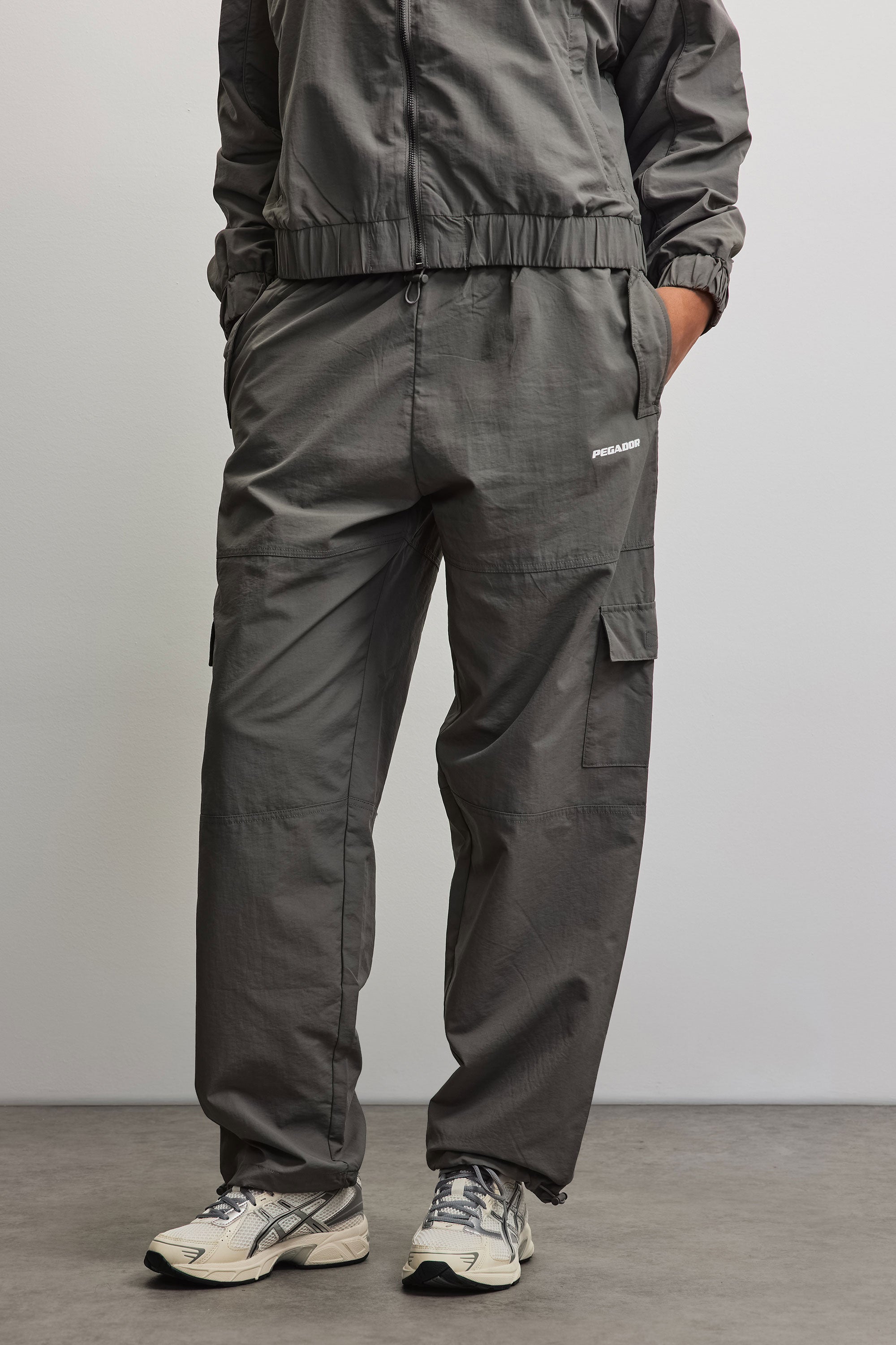 Yuri Tracksuit Pants Deep Grey – PEGADOR®
