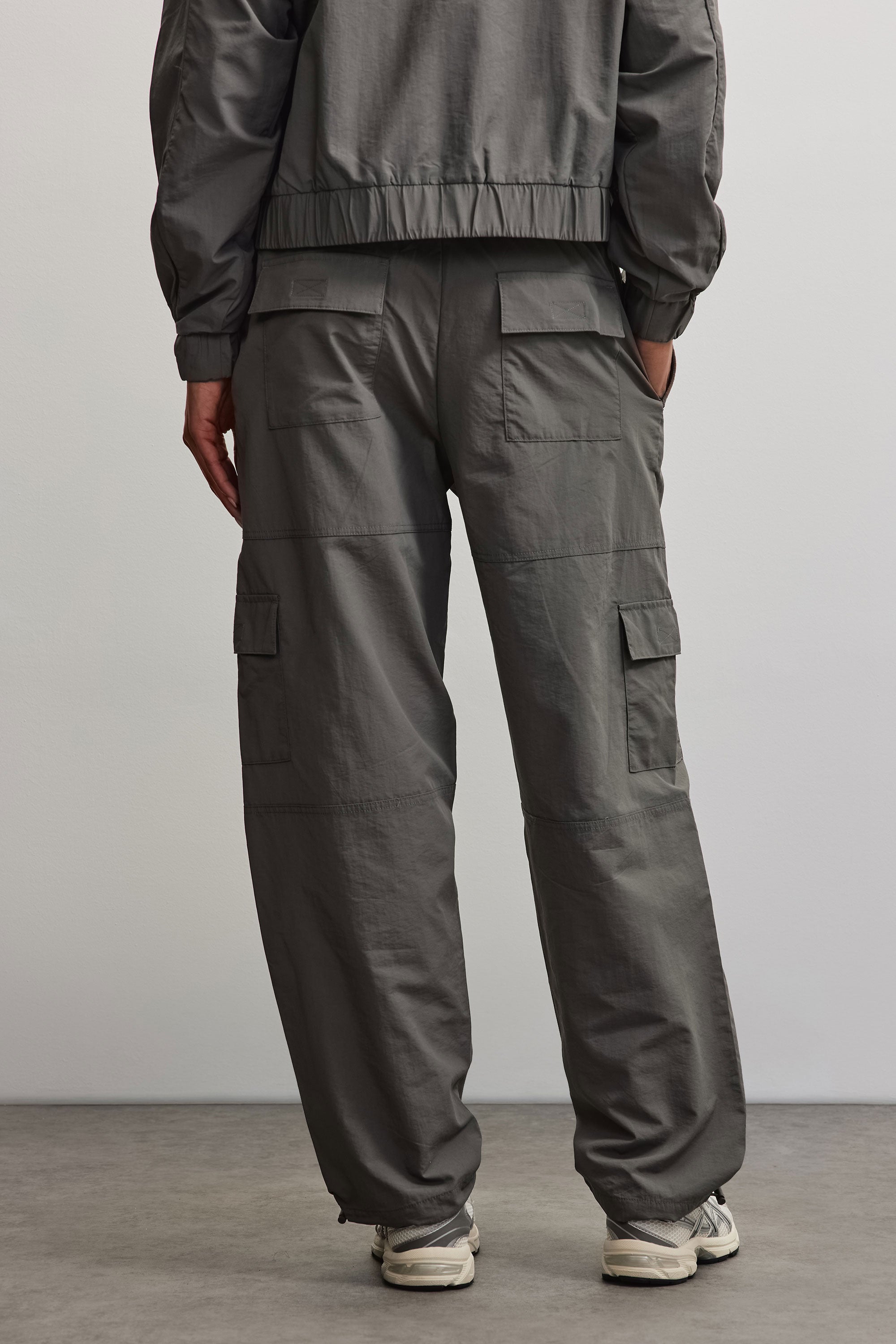 Yuri Tracksuit Pants Deep Grey – PEGADOR®