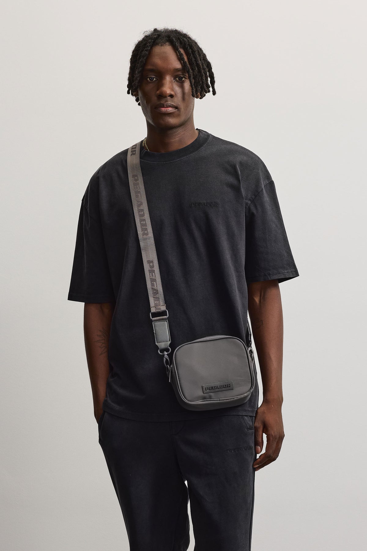 Rubber Logo Patch Nylon Shoulder Strap Bag Anthracite - ONE SIZE