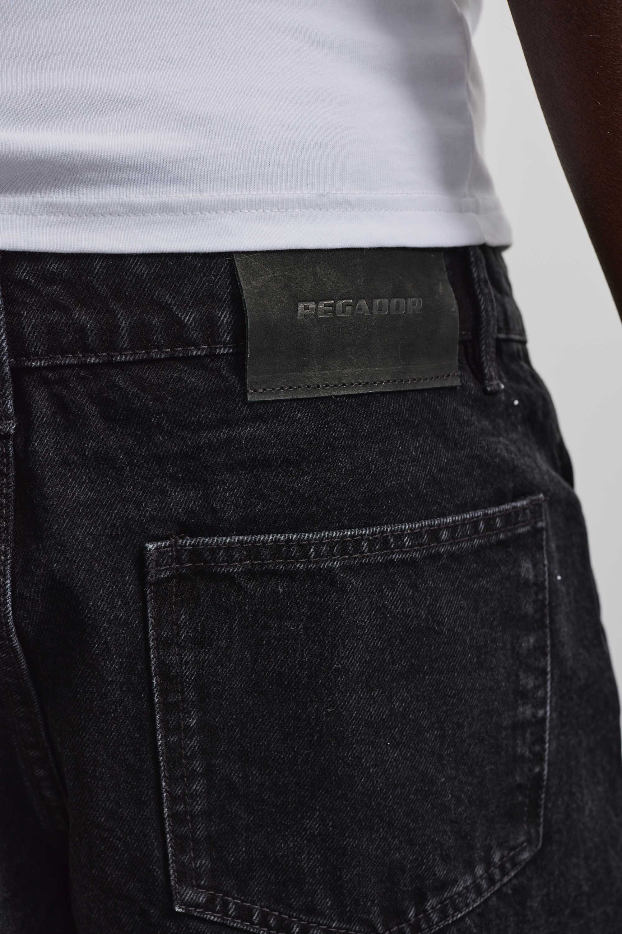 Bostic Jeans Shorts Washed Black – PEGADOR®