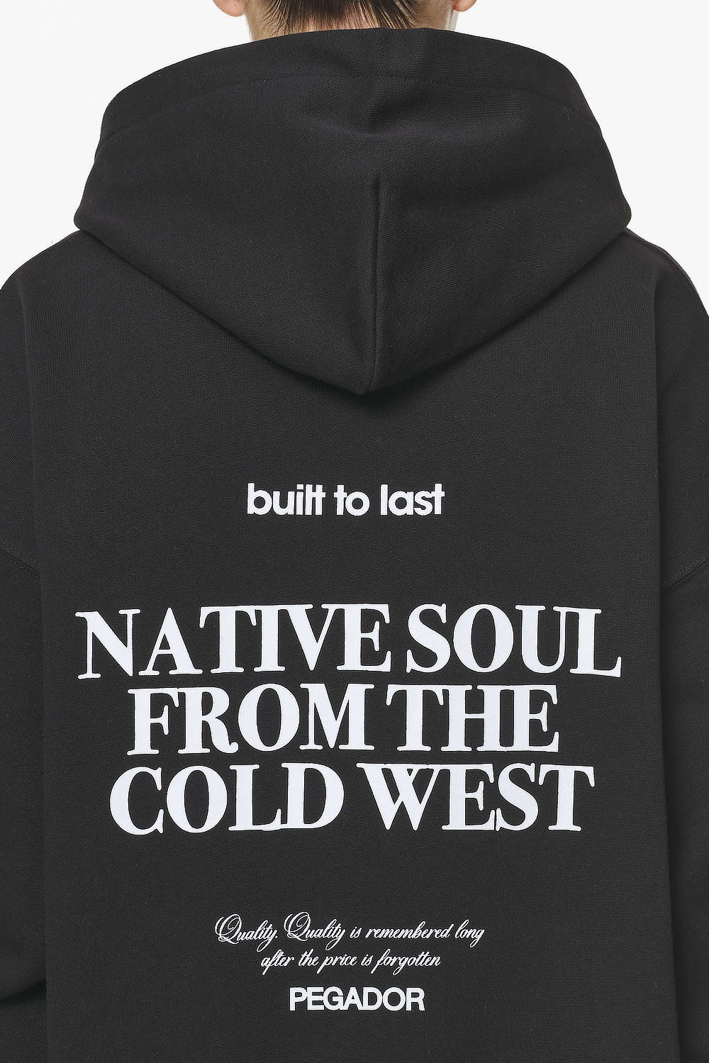 Pegador Cadogan Oversized Hoodie Black Detailshot aus der Built to Last Kollektion für DaHerren