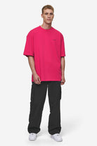 Pegador Edens Oversized Tee Washed Virtual Pink Ganzkörper Bild aus der Most Alive Kollektion für Herren