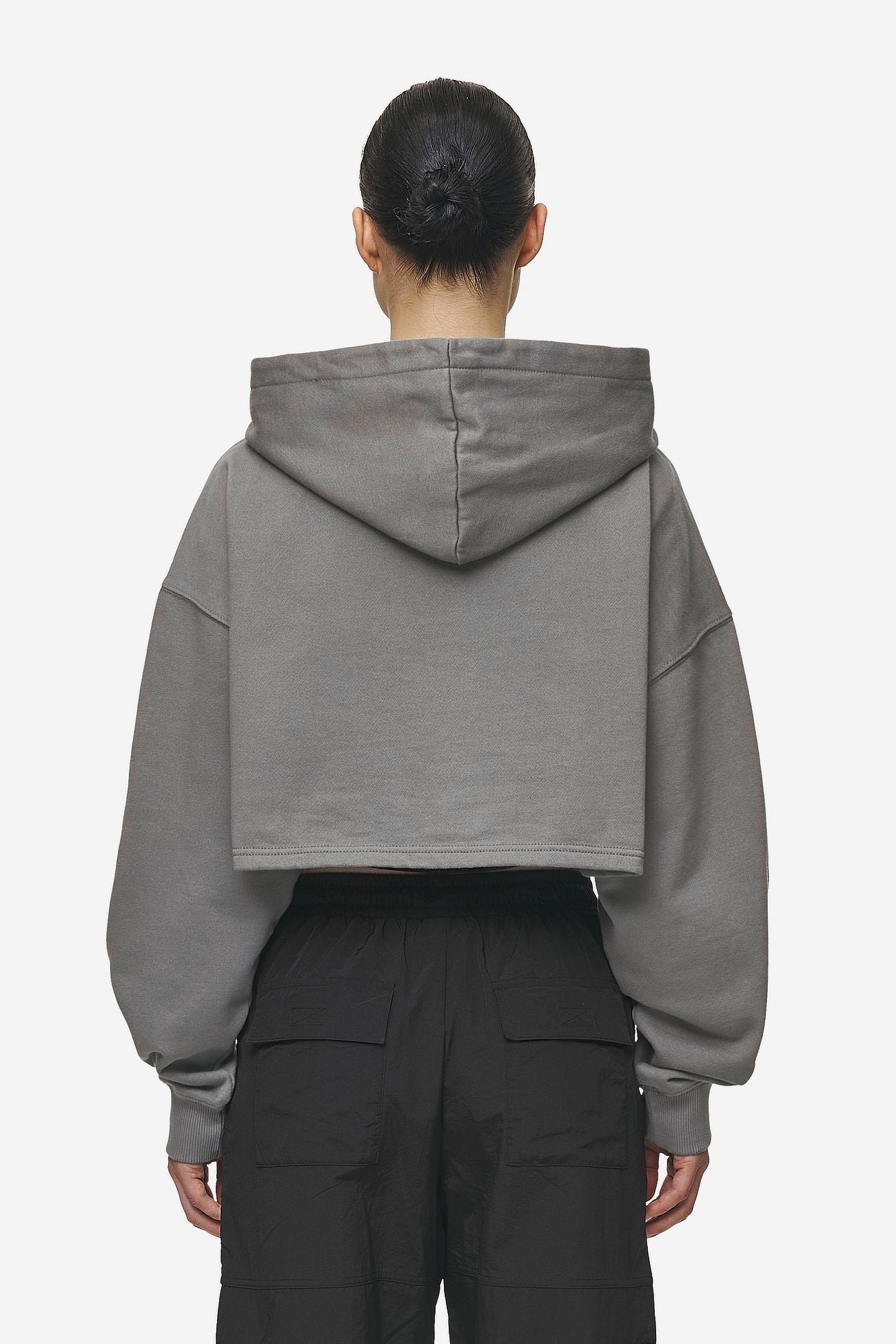 Pegador Mina Super Cropped Hoodie Washed Deep Grey Gegenansicht aus der Most Alive Kollektion für DaHerren