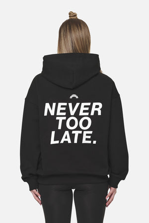 Pegador Airville Oversized Hoodie Black Hauptansicht aus der Never Too Late Kollektion für DaHerren