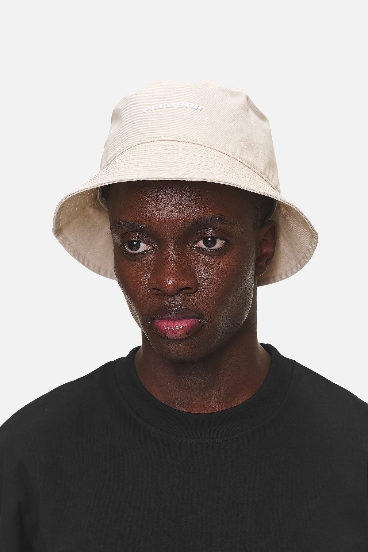 Logo Bucket Hat Desert Sand White PEGADOR