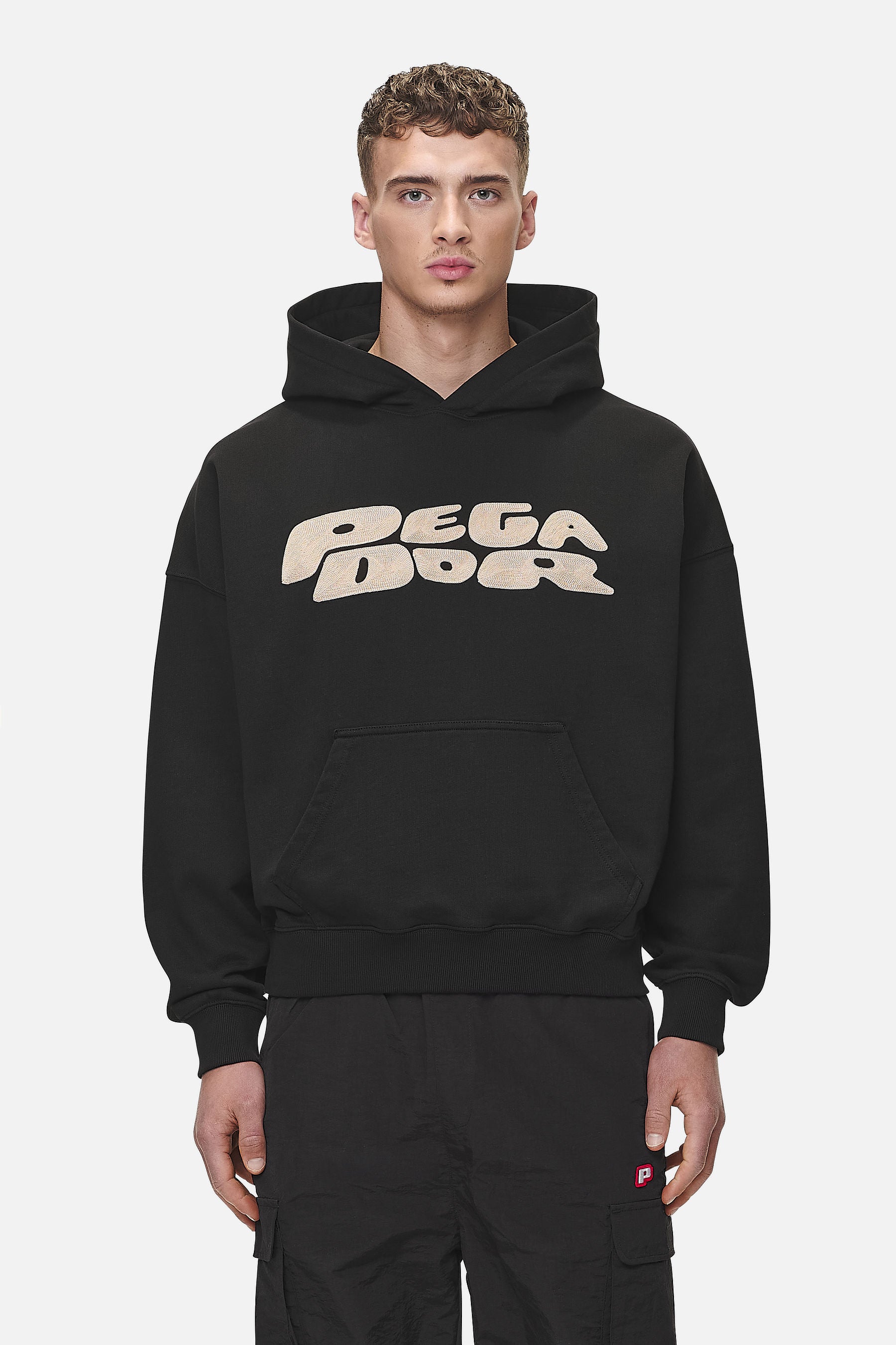 Black boxy online hoodie