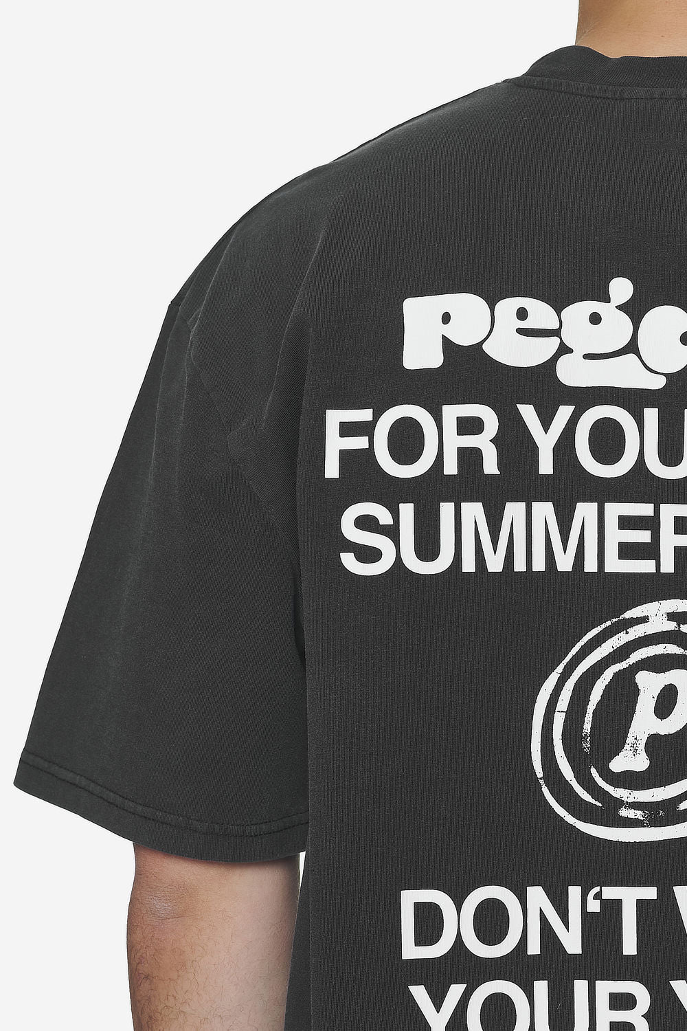 Pegador Harlan Oversized Tee Vintage Black Detailshot aus der Next Wave Kollektion für Herren