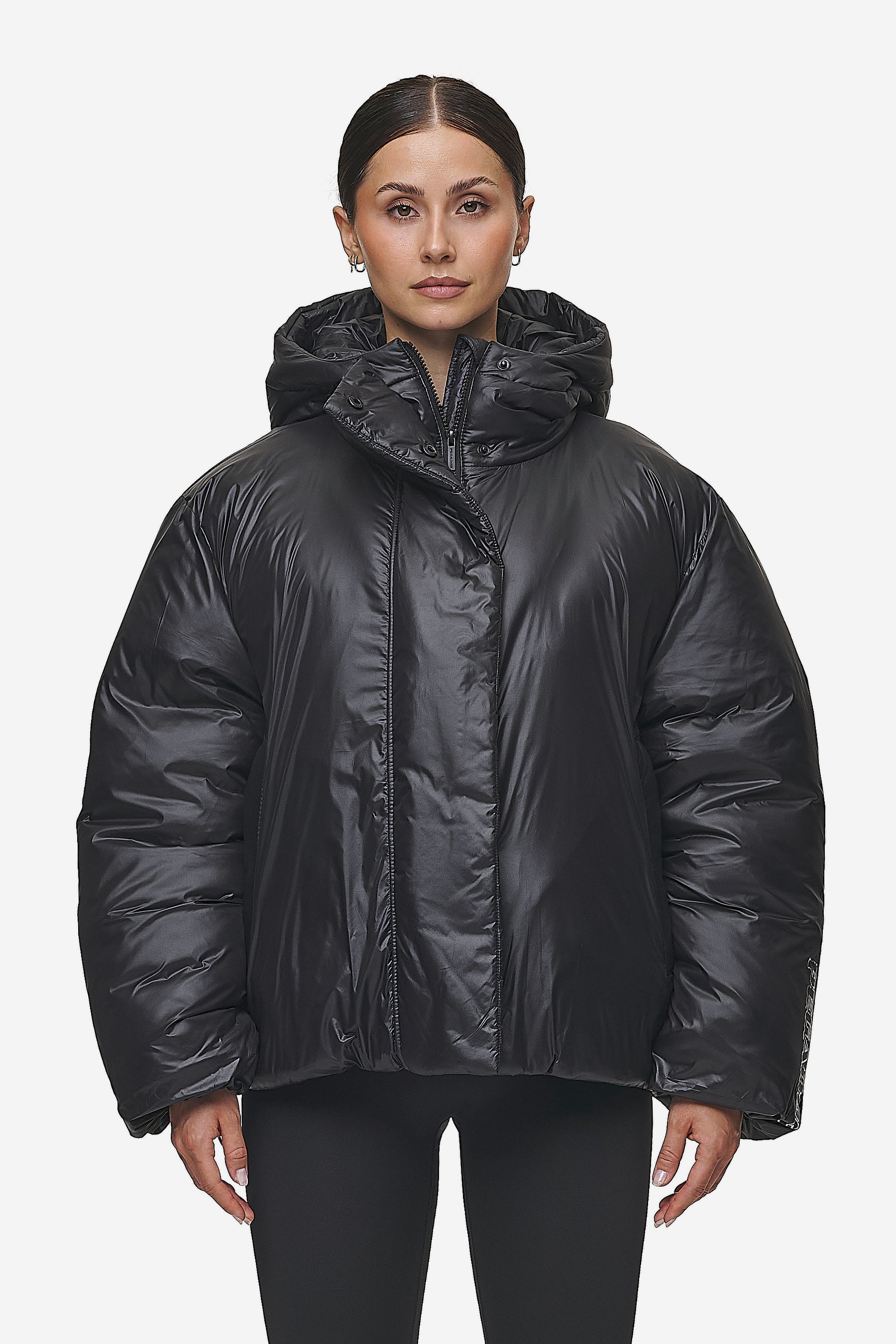 Keboli Oversized Puffer Jacket Black PEGADOR