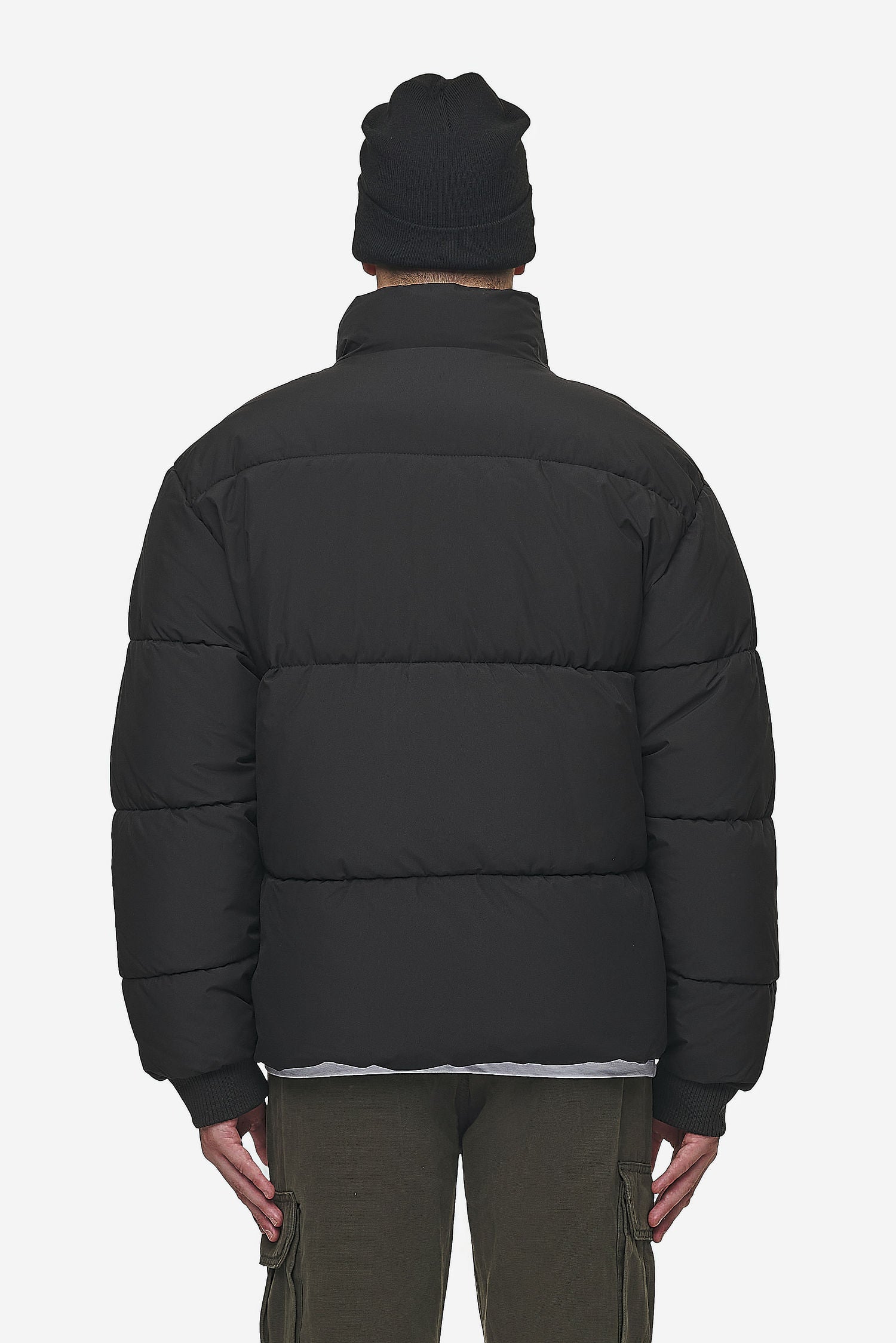 Black puffer jacket xs online