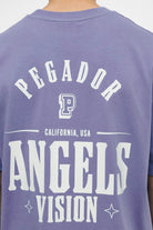 Pegador Salal Oversized Tee Vintage Washed Magic Violet Detailshot aus der Trust The Process Kollektion für Herren