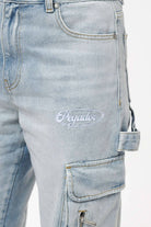 Pegador Hills Wide Cargo Jeans Vintage Bright Blue Detailshot aus der Trust The Process Kollektion für DaHerren